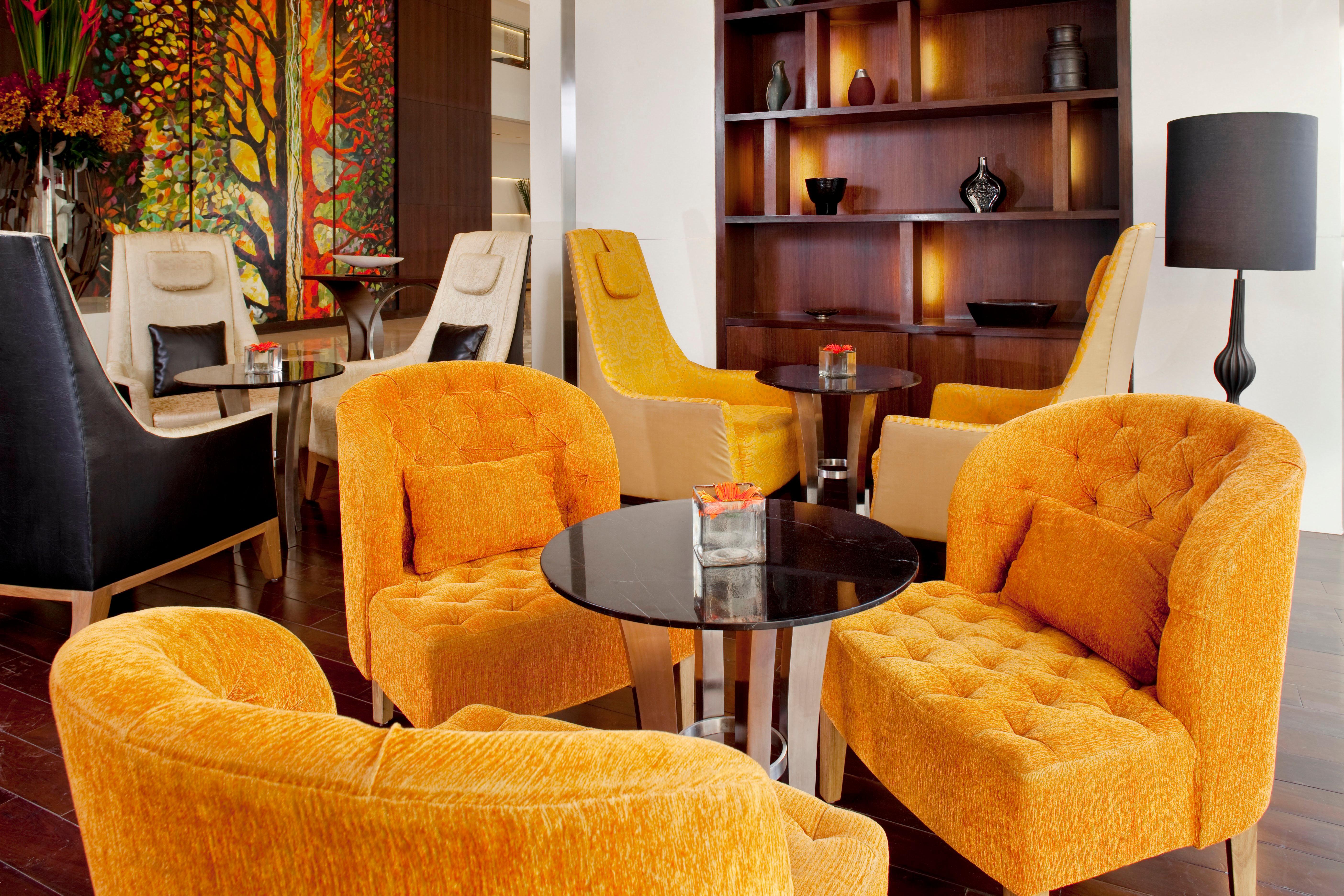 Holiday Inn Mumbai International Airport By Ihg Exteriér fotografie The lounge at the airport