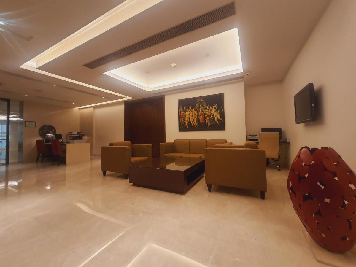 Holiday Inn Mumbai International Airport By Ihg Exteriér fotografie The lobby of the hotel