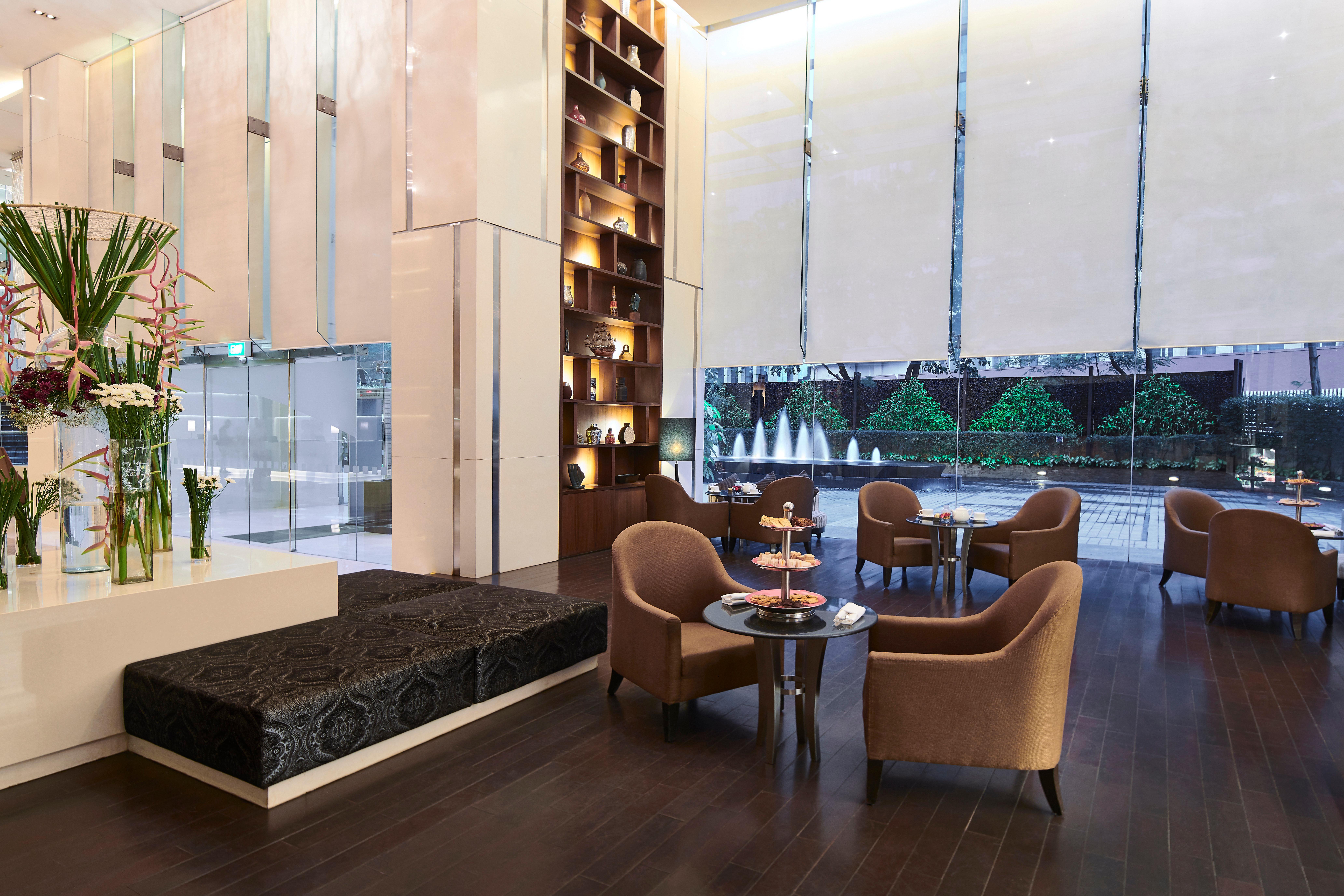 Holiday Inn Mumbai International Airport By Ihg Interiér fotografie The lobby of the hotel